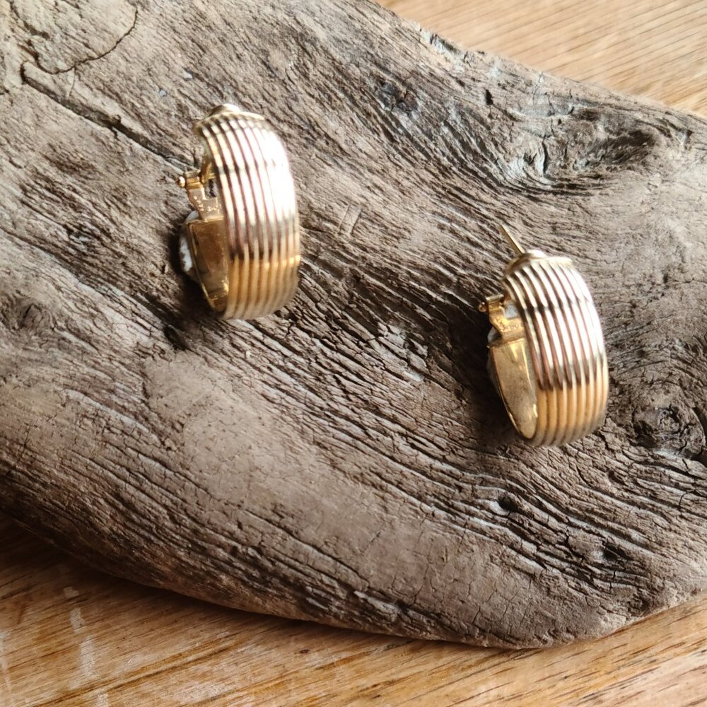 Italian 14k Scroll Huggie Hoop Earring